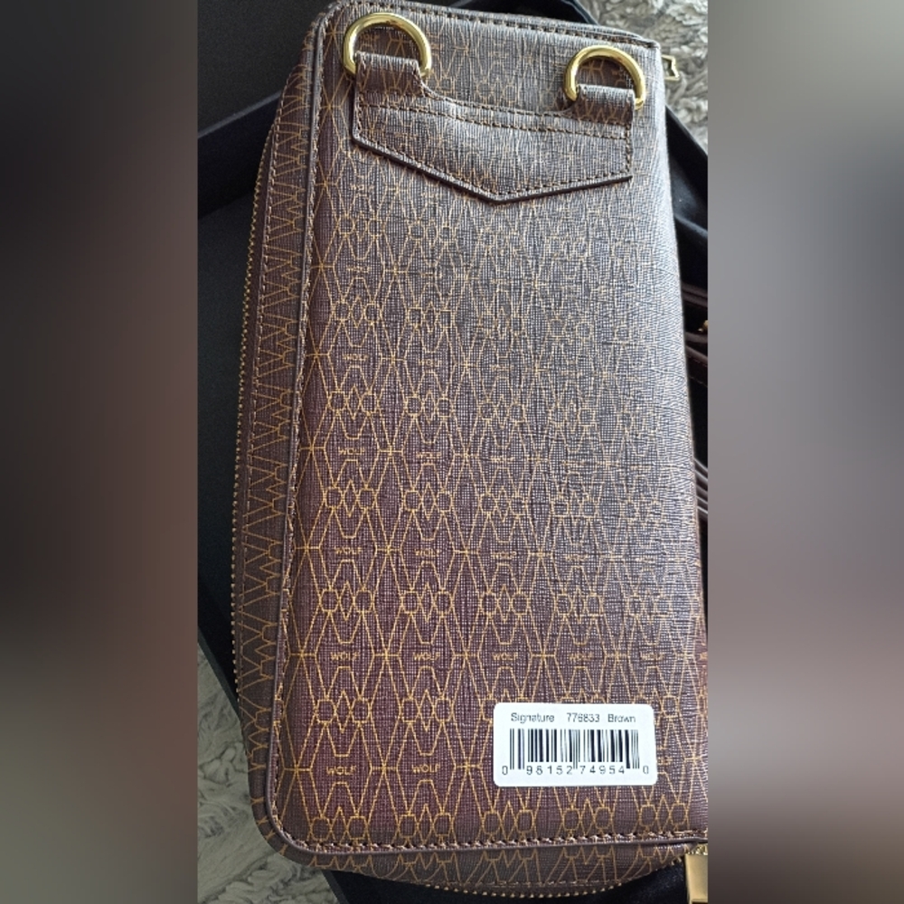WOLF TRAVEL BAG... NEW - Picture 10 of 13